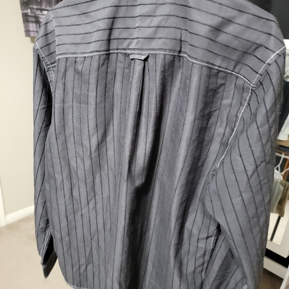 Button Up - Picture 2 of 4